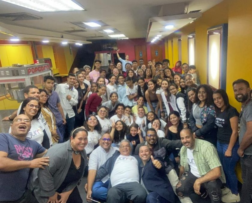 Más de 50 jóvenes de diferentes iglesias se unieron en el Concierto J.U.M.P de los Altos Mirandinos (San Antonio, Edo. Miranda)