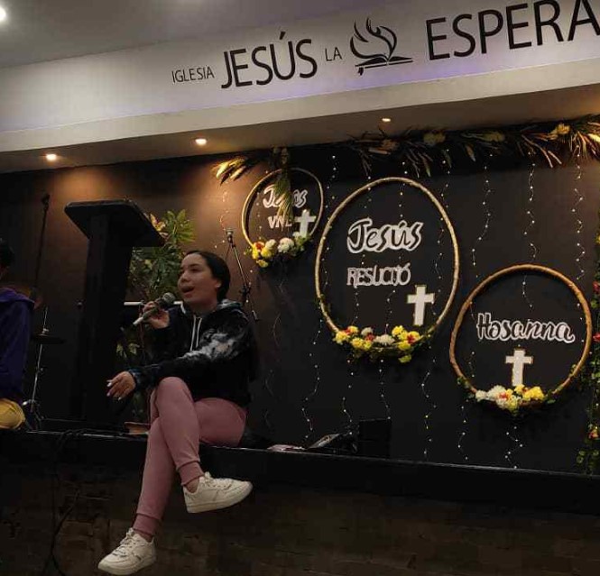 Jóvenes de la Iglesia Jesús la Esperanza “San Diego” vivieron una noche de vigilia diferente